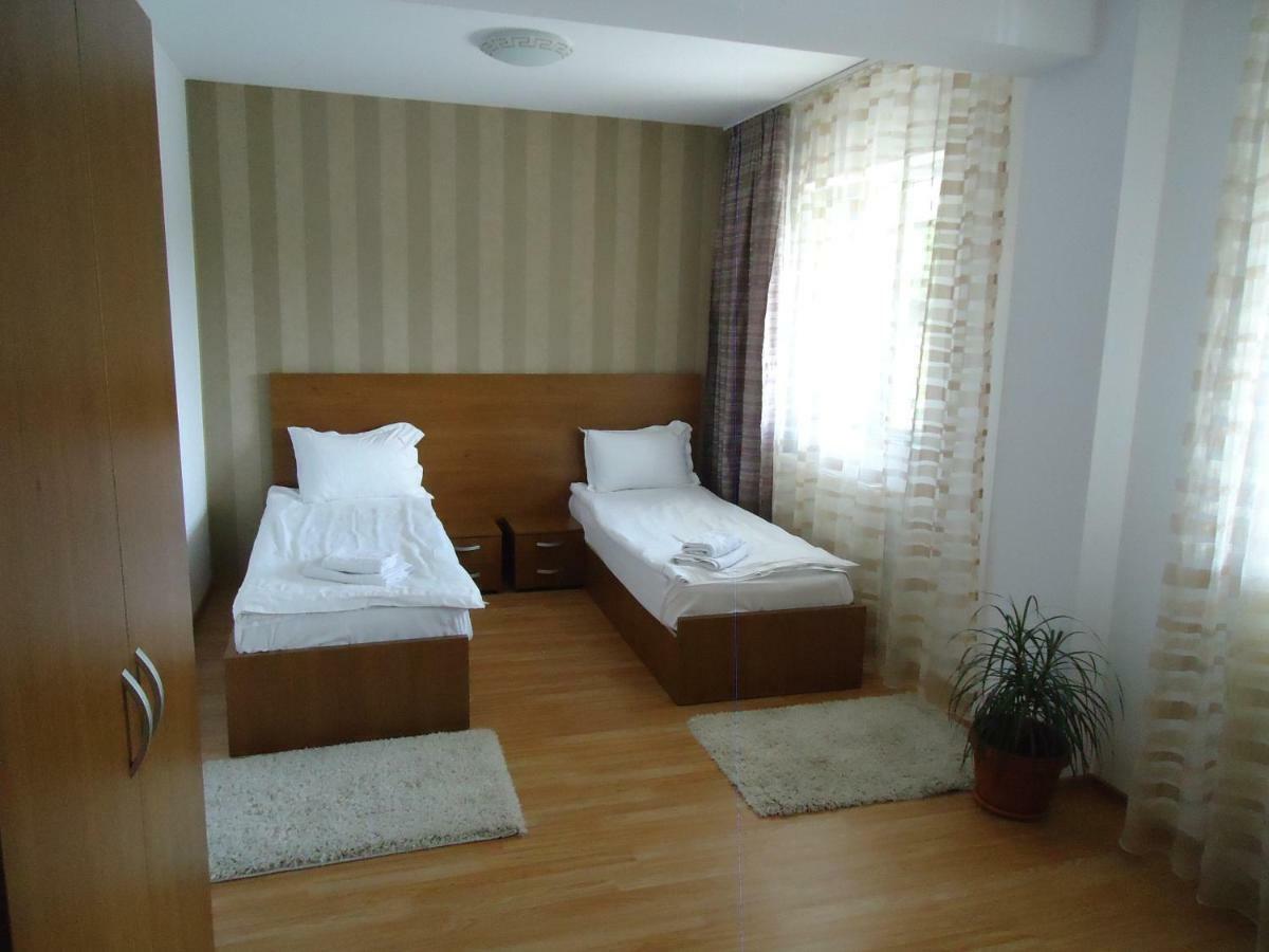Hotel Nova Residence Бухарест Экстерьер фото